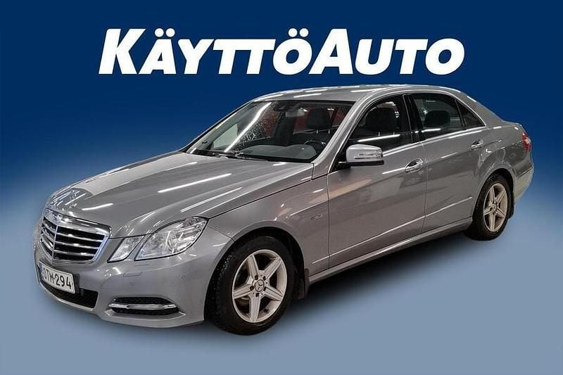 Harmaa Käytetty 2012 Mercedes E200 Business Sedan | 10 990 € (Perustarjous) - Kuva 1/4