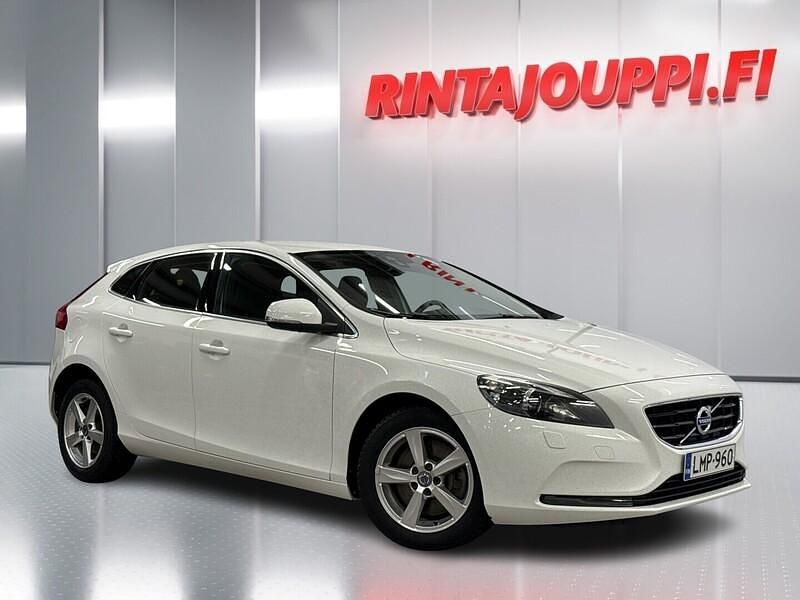 Käytetty Volvo V40 Business Edition 122 HP (89 kW) 2015 Valkoinen Viistoperä