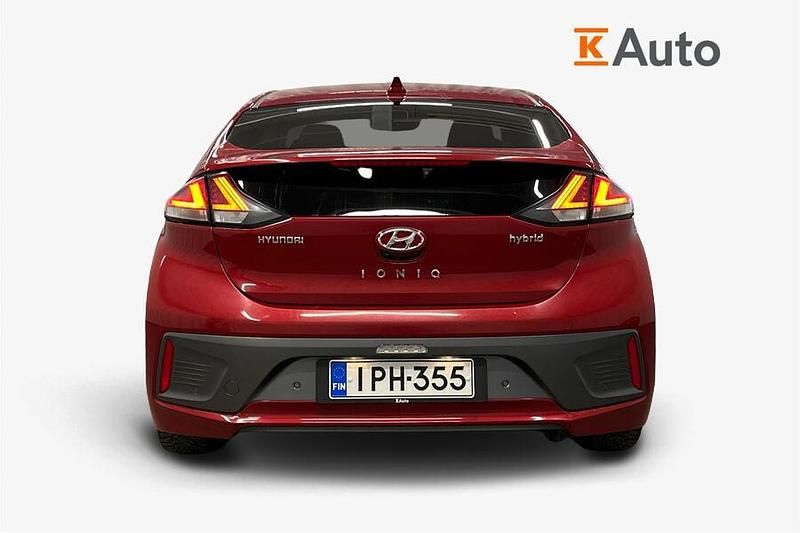Käytetty Hyundai Ioniq Edition 105 HP (77 kW) 2021 Viistoperä
