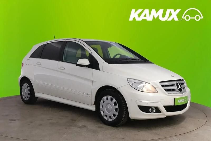 Käytetty Mercedes B180 116 HP (85 kW) 2011 Valkoinen Tila-auto