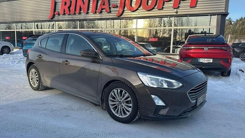 Käytetty Ford Focus Trend 125 HP (91 kW) 2018 Viistoperä