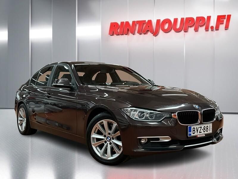 Käytetty 2013 BMW 330 Sedan | 21 200 € (Perustarjous) - Kuva 1/3