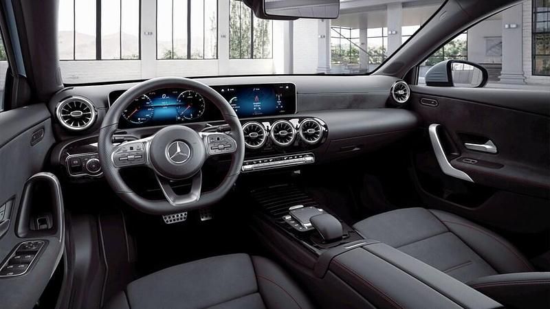 Käytetty Mercedes A250 Advanced 160 HP (117 kW) 2020 Valkoinen Viistoperä