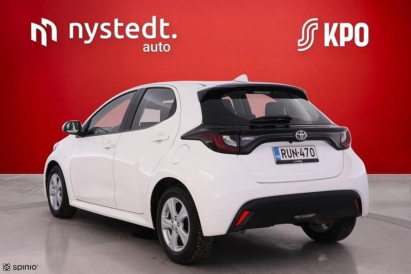 Käytetty Toyota Yaris Active 125 HP (91 kW) 2021 Valkoinen Viistoperä