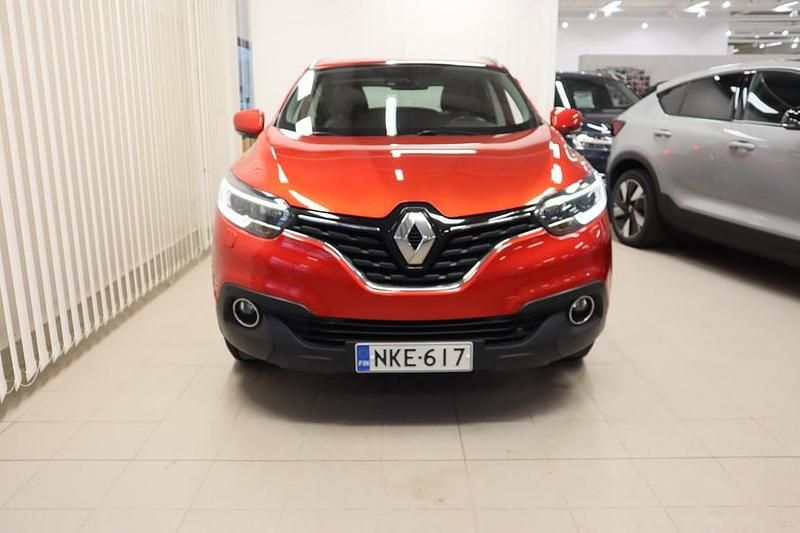 Käytetty Renault Kadjar Zen 110 HP (80 kW) 2016 Punainen Katumaasturi