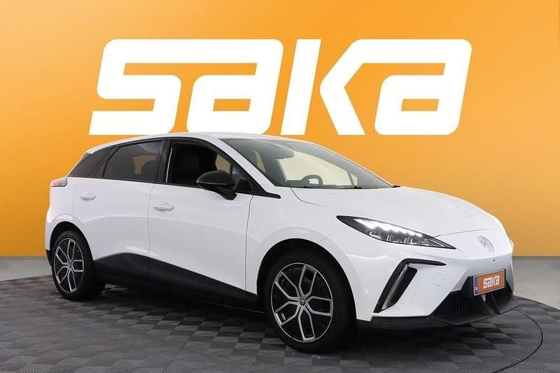 Käytetty MG MG4 EV Luxury 150 kW (204 HP) 2023 Viistoperä