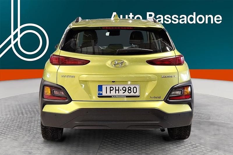 Käytetty Hyundai Kona Comfort 105 HP (77 kW) 2019 Katumaasturi