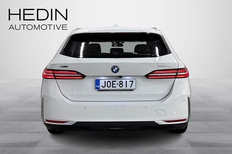 Käytetty BMW 530e 299 HP (219 kW) 2025 Farmari