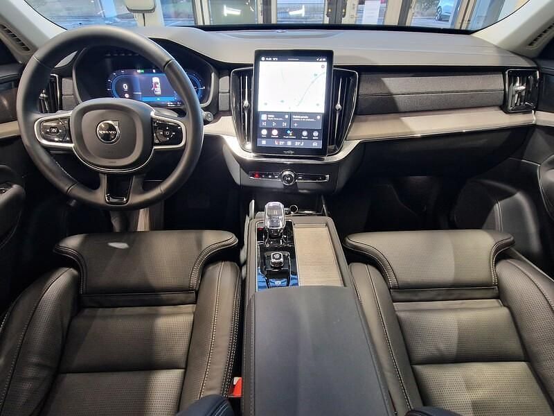 Käytetty Volvo XC90 Performance 310 HP (228 kW) 2025 Katumaasturi
