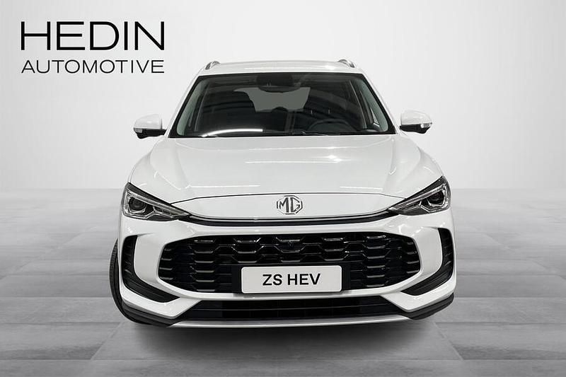 Uusi MG ZS Luxury 197 HP (144 kW) 2025 Valkoinen Katumaasturi