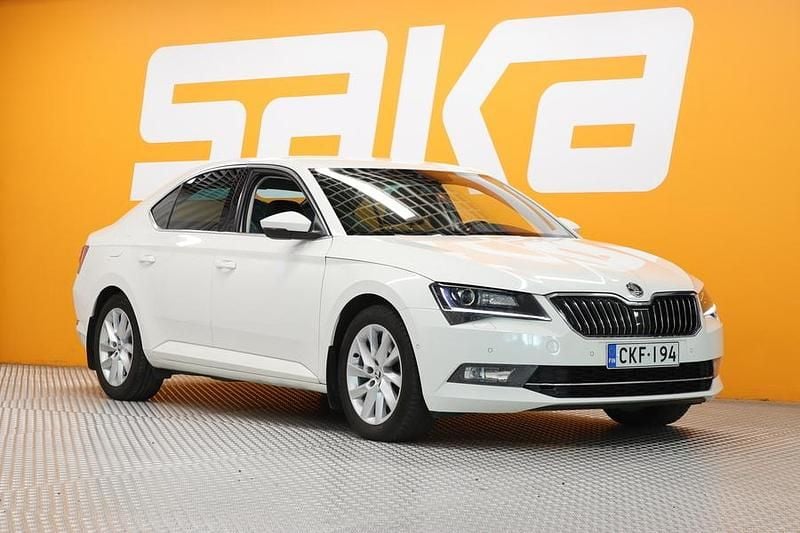 Käytetty Skoda Superb Style 150 HP (110 kW) 2016 Sedan