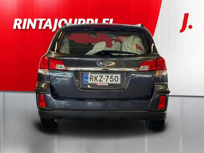 Käytetty Subaru Outback 167 HP (122 kW) 2010 Harmaa Farmari