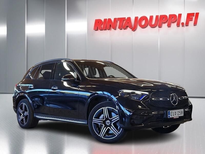 Musta Käytetty 2023 Mercedes GLC400d AMG Katumaasturi | 64 130 € - Kuva 1/3