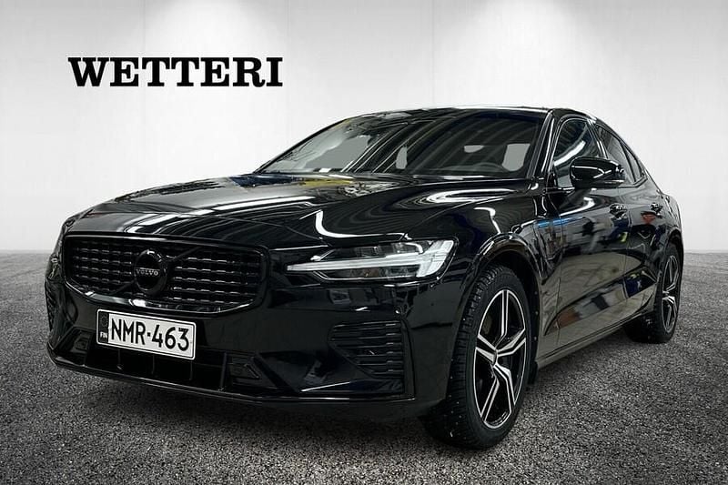 Musta Käytetty 2022 Volvo S60 R-Design Sedan | 39 800 € (Perustarjous) - Kuva 1/4