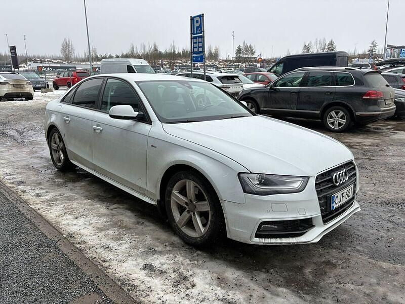 Käytetty Audi A4 Business 170 HP (125 kW) 2013 Sedan
