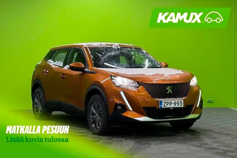 Käytetty Peugeot e-2008 Active 100 kW (136 HP) 2021 Fusion orange paint/painted metallic ext trim type Katumaasturi