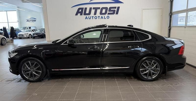 Käytetty Volvo S90 Inscription 320 HP (235 kW) 2018 Musta Sedan