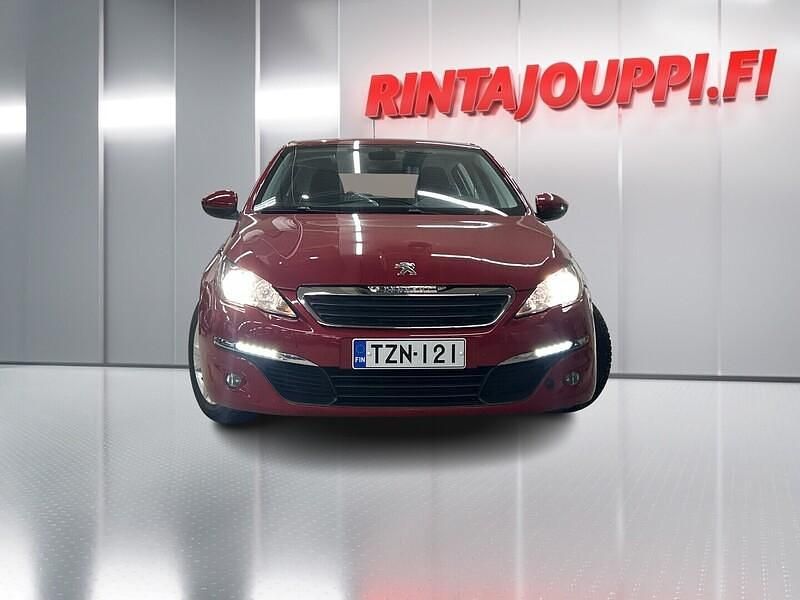 Käytetty Peugeot 308 Active 131 HP (96 kW) 2015 Viistoperä