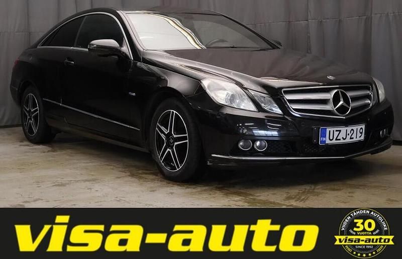 Musta Käytetty 2009 Mercedes E250 AMG Coupe - kaksiovinen | 11 990 € (Perustarjous) - Kuva 1/4
