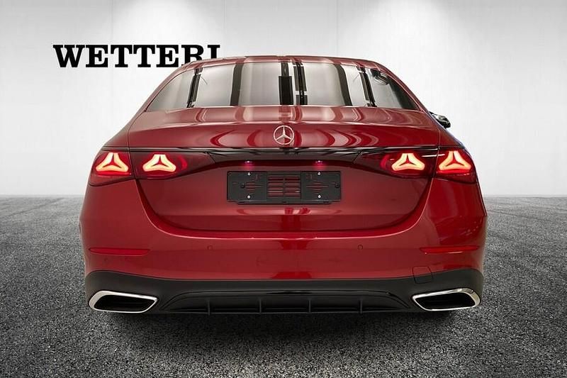 Käytetty Mercedes E300 Business 313 HP (230 kW) 2025 Punainen Sedan