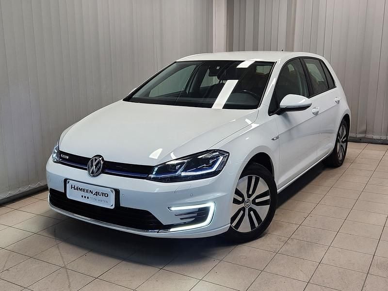 Käytetty VW e-Golf 100 kW (136 HP) 2019 Valkoinen Viistoperä
