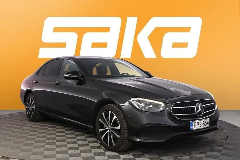 Käytetty Mercedes E300 Avantgarde 320 HP (235 kW) 2021 Sedan