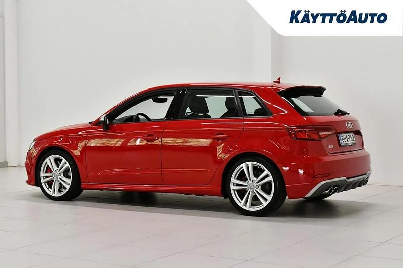 Käytetty Audi S3 Sportback 310 HP (228 kW) 2017 Punainen Viistoperä