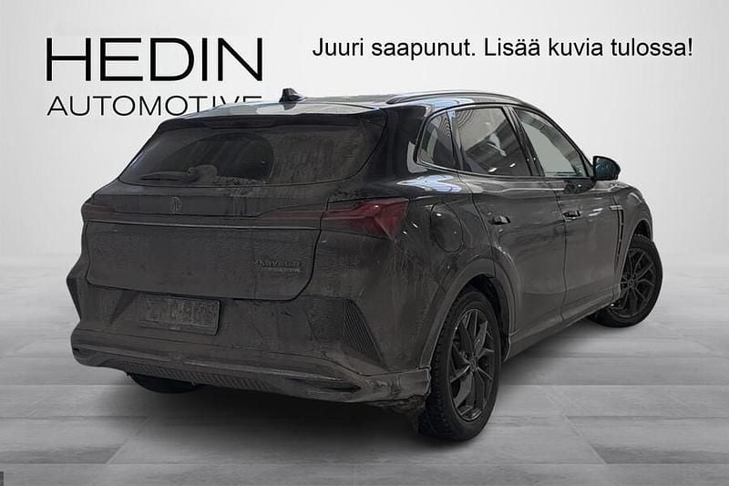 Käytetty MG Marvel R Performance 211 kW (288 HP) 2022 Musta Katumaasturi