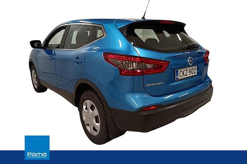 Käytetty Nissan Qashqai City 116 HP (85 kW) 2017 Sininen Katumaasturi