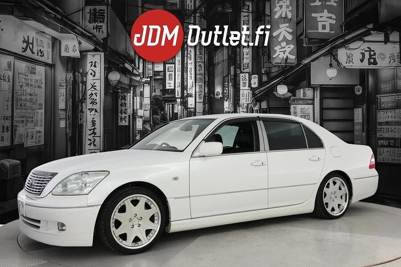 Käytetty Toyota Celsior 294 HP (216 kW) 2001 Sedan