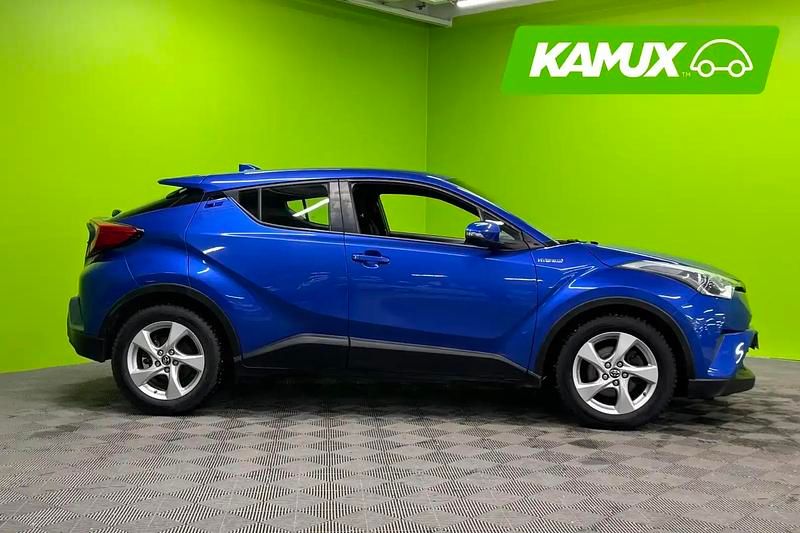 Käytetty Toyota C-HR Business Edition 98 HP (72 kW) 2017 Sininen Katumaasturi