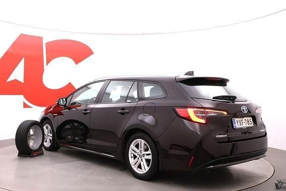 Käytetty Toyota Corolla Active 122 HP (89 kW) 2020 Ruskea (beige) Farmari