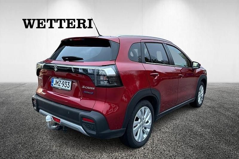 Käytetty Suzuki SX4 S-Cross GL 102 HP (75 kW) 2023 Punainen Katumaasturi