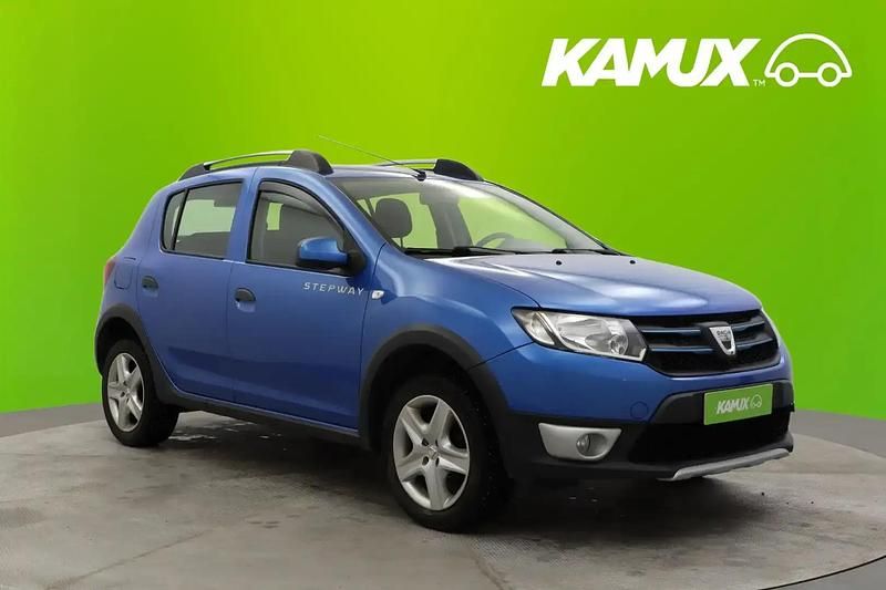 Sininen Käytetty 2013 Dacia Sandero Prestige Viistoperä | 3 670 € - Kuva 1/4