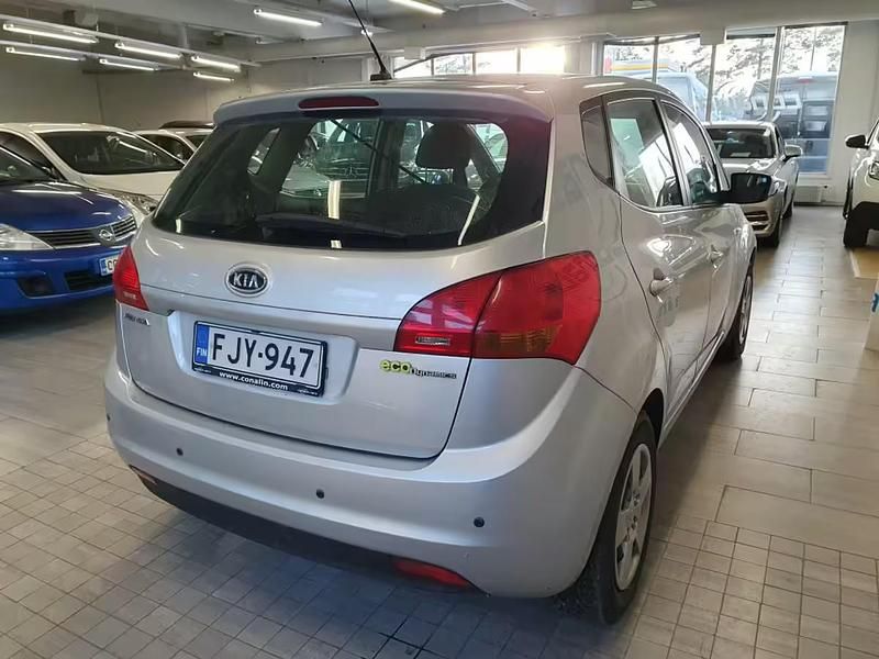 Käytetty Kia Venga EX 90 HP (66 kW) 2011 Viistoperä
