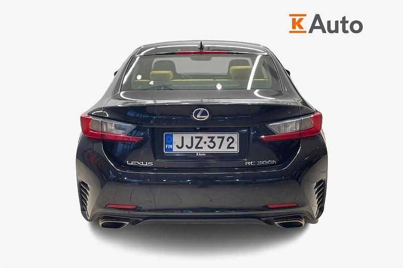 Käytetty Lexus RC300h Executive Line 181 HP (133 kW) 2016 Coupe - kaksiovinen