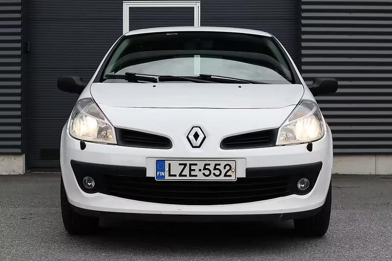 Käytetty Renault Clio II Authentique 2009