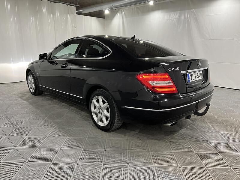 Käytetty Mercedes C220 Avantgarde 170 HP (125 kW) 2012 Coupe - kaksiovinen