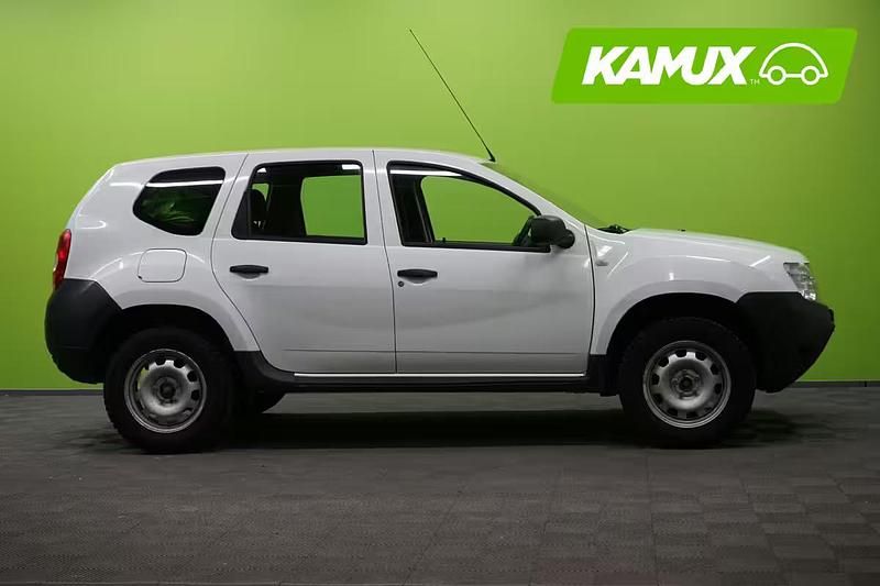 Käytetty Dacia Duster 105 HP (77 kW) 2012 Valkoinen Katumaasturi