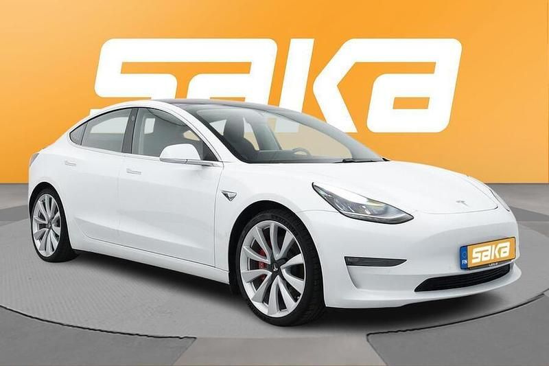 Käytetty 2019 Tesla Model 3 Performance Sedan | 21 900 € (Perustarjous) - Kuva 1/3