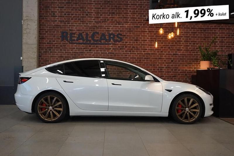Käytetty Tesla Model 3 Performance 461 kW (627 HP) 2020 Sedan