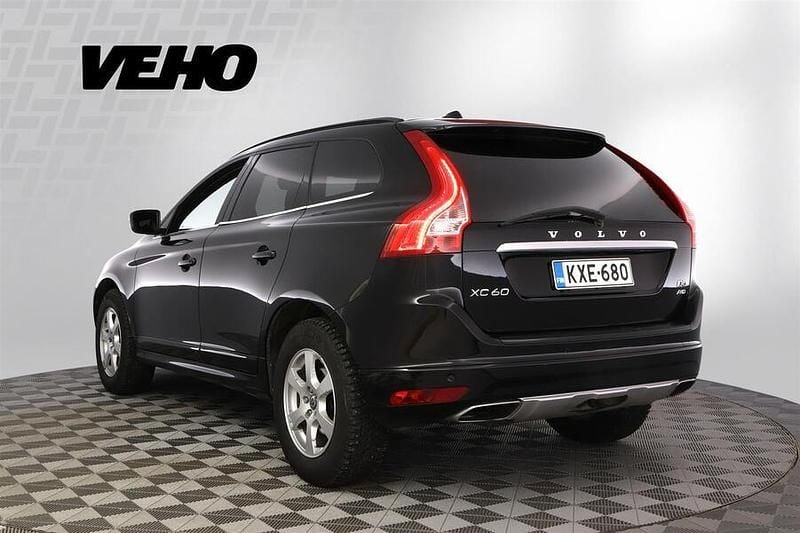 Käytetty Volvo XC60 Business Edition 215 HP (158 kW) 2013 Musta Katumaasturi