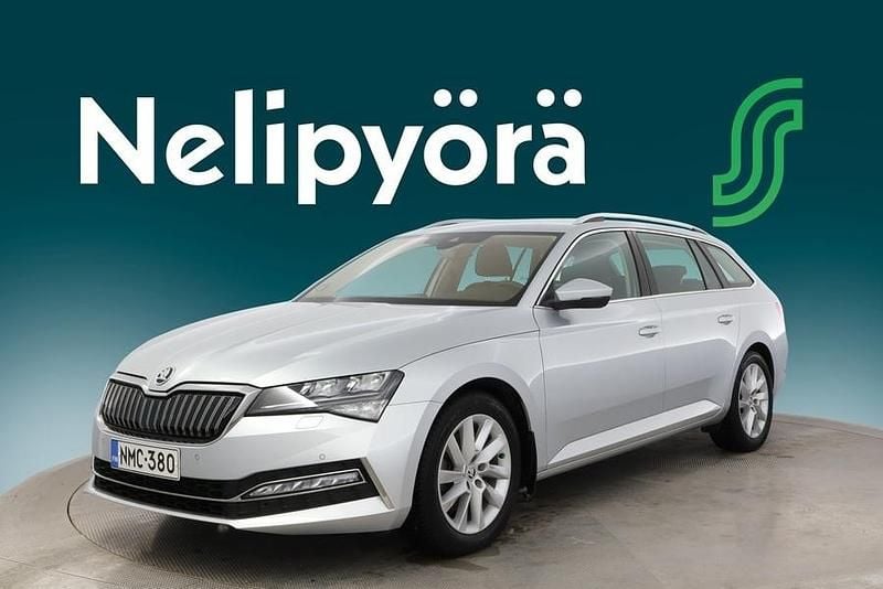 Käytetty Skoda Superb Ambition 156 HP (114 kW) 2021 Harmaa Farmari