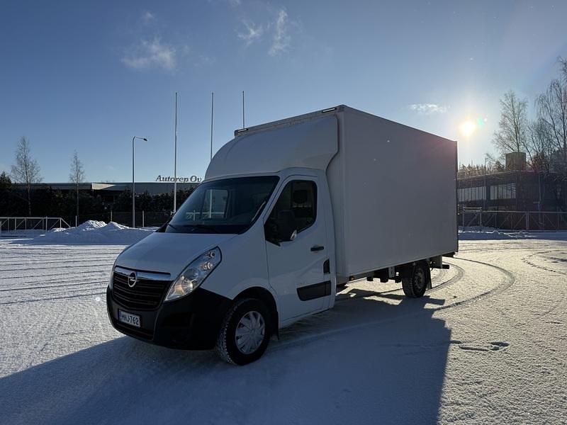 Käytetty Opel Movano 146 HP (107 kW) 2017 Tila-auto