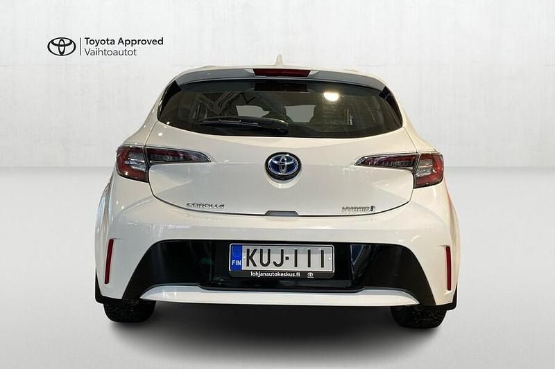 Käytetty Toyota Corolla Active 122 HP (89 kW) 2021 040 Viistoperä