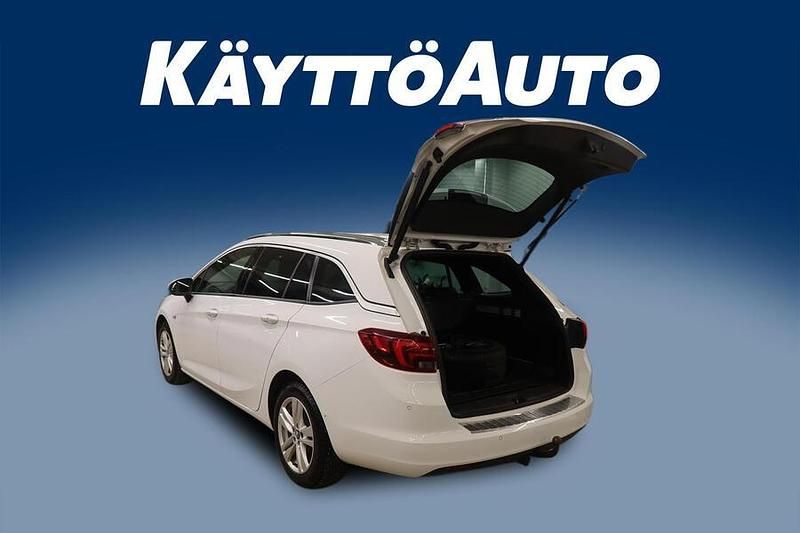 Käytetty Opel Astra Business 150 HP (110 kW) 2018 Valkoinen Farmari
