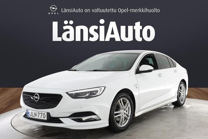 Käytetty Opel Insignia OPC 136 HP (100 kW) 2018 Valkoinen Viistoperä