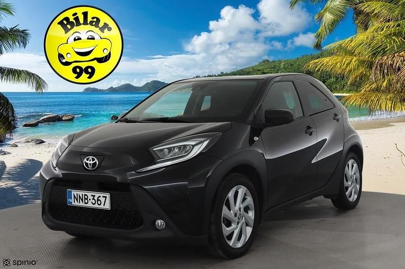 Käytetty 2023 Toyota Aygo X Multidrive S Katumaasturi | 16 500 € (Perustarjous) - Kuva 1/3