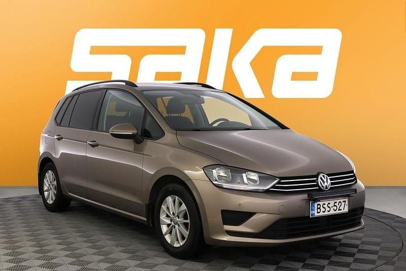 Käytetty VW Golf Sportsvan Comfortline 125 HP (91 kW) 2015 Tila-auto