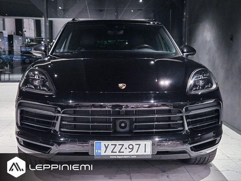 Käytetty Porsche Cayenne Black Edition 340 HP (250 kW) 2018 Katumaasturi